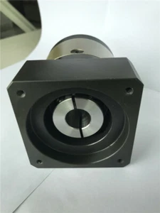 round flange planetary gearbox 15:1 to 100:1 for 200w AC servo motor shaft 11mm - Picture 1 of 3