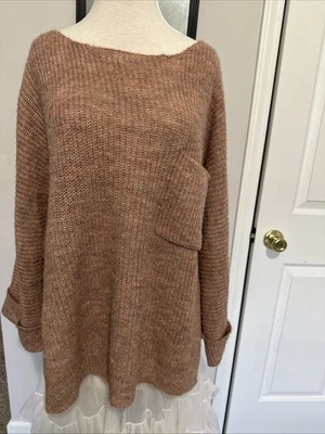 Easel Womens Oversized Pullover Sweater Long Cuffed Sleeve Pink Size Medium EUC - Image 1 of 4
