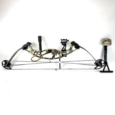 Hoyt Cyber Tec XT2000 Bow RH 26.5-30.5" / 70lbs. - Image 1 of 4
