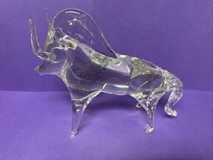 10" L. x 8" H. Klar Kunstglas Stier Figur-schweres massives Glas mundgeblasen Stil - Bild 1 von 7