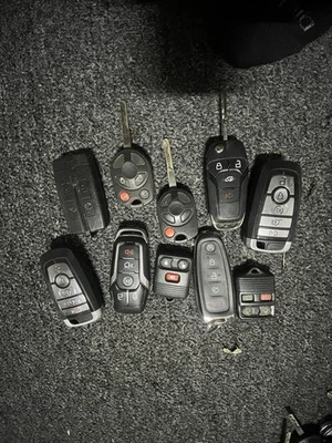 Lot Of  10 Ford Smart Key Fobs - Image 1 of 2