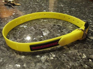 WINCHESTER GUN COMPANY - COLLAR PARA PERROS - AMARILLO SINTÉTICO - 28" PULGADAS PARA PERRO GRANDE - Imagen 1 de 5