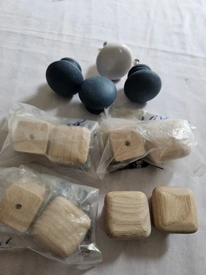 8 perillas cuadradas de madera sin terminar Belwith P681-UW mango de tracción de 1 1/4" y 4 redondas Foto 1 de 4