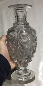 H:25,5 cm:Verrerie royale Le Creusot début 19eme:Vase cristal moulé taillé
