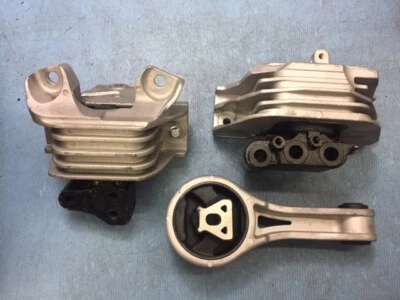 Juego de montaje de motor hidráulico y transmisión 3 piezas para Chrysler 200 11-14 2,4 L automático 6 velocidades Foto 1 de 4