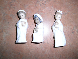 New ListingLladro Three Wise Men Porcelain Mini Ornaments 5297