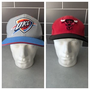 Lote x 2 Snapbacks clásicos de madera dura Mitchell & Ness de Chicago Bulls / Oklahoma OKC - Imagen 1 de 20