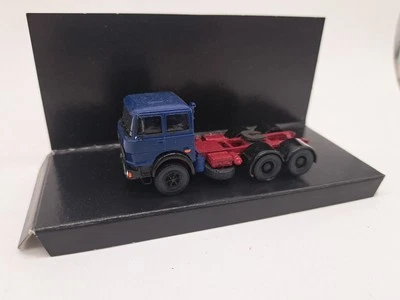 TA Models  FIAT 697 T in livrea blu  e telaio colore rosso  H0 1:87 - Immagine 1 di 4