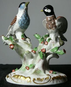 PAR DE PÁJAROS ANTIGUOS PORCELANA FRANCESA RUE FONTAINE AU ROI  - Imagen 1 de 12