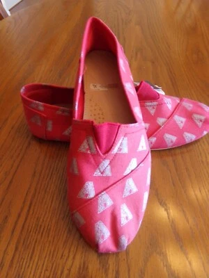 MLB Arizona Deiamondbacks Ladies Red Canvas Shoes Slippers Forever  (XL/10) $18 - Image 1 of 4