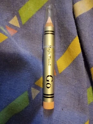 New Go Cosmetics Majic Wand Lip Crayon Shade Pink - Image 1 of 2