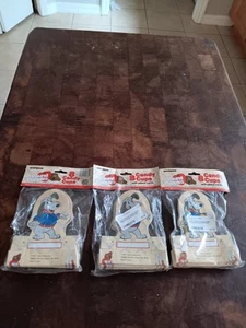 Vintage Pound Puppies Candy Cups Packs of 8 Retro Toys R Us 1986 Birthday Party - Picture 1 of 6