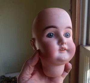 1890s KH SIGNED BIG 6 1/4" TALL GERMAN BISQUE DOLL HEAD ORIGINAL GLASS EYES NICE - Picture 1 of 11