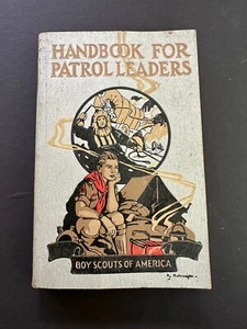 Handbook For Patrol Leaders, by William Hillcourt - 1944 -13th Printing SC Book - Picture 1 of 12