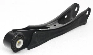 OEM Left Driver Side Rear Lower Control Arm For Hyundai Sonata Gas 55250-C2100 - Picture 1 of 8