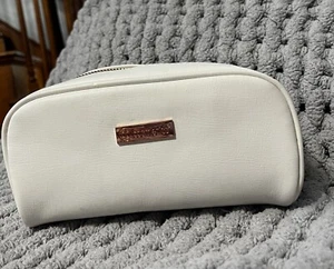 Elegant White bh Cosmetic Make-up Travel Case - Picture 1 of 4