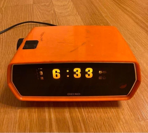 SEIKO FLIP ALARM CLOCK DL404E VINTAGE Space Age JAPAN mid century Cover