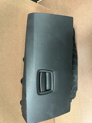 BMW F10 528I 535I 550I SALPICADERO GUANTERA COMPARTIMENTO DE ALMACENAMIENTO FABRICANTE DE EQUIPOS ORIGINALES 2011-2016 Foto 1 de 3
