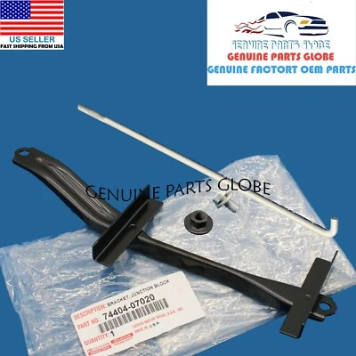 ABRAZADERA DE SUJECIÓN DE BATERÍA ORIGINAL OEM TOYOTA 05-12 AVALON CON PERNO Y TUERCA 74404-07020 Foto 1 de 2