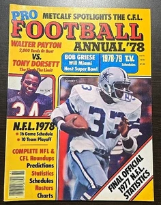 1978 Pro Football Annual Magazine Tony Dorsett vs Walter Payton Vintage NFL - Picture 1 of 2