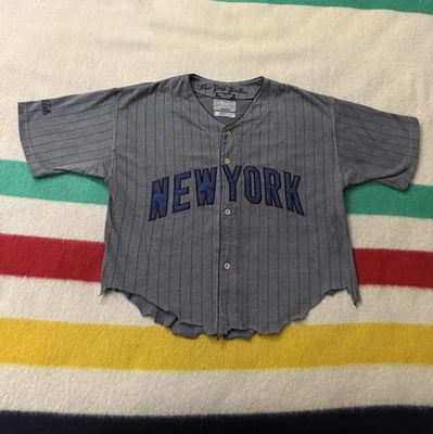 Camiseta recortada pequeña vintage de los 90 1:1 Starter New York Yankees inspirada en los ñames lo antes posible Foto 1 de 4