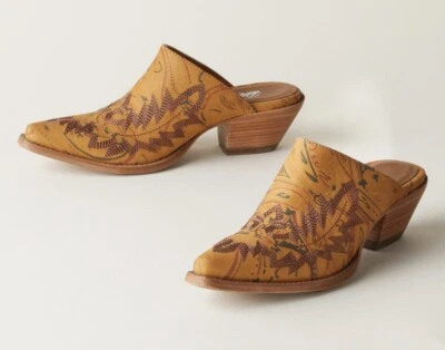Nuevo en caja Catálogo Sundance Dan Post Cuero Bordado “Kailani Mules” 10-10.5 $178 Foto 1 de 4