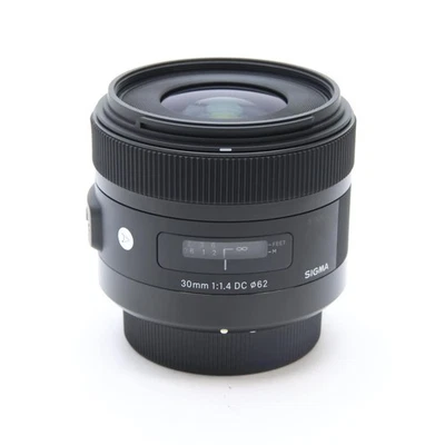 SIGMA 30mm F/1.4 DC HSM Art (for Pentax K mount) #334 - Image 1 of 4