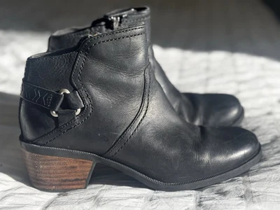 Botín Teva de Cuero Negro para Mujer Talla 7 Moto Western Boho Chic Vaquero Foto 1 de 4