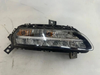 OEM | Luz antiniebla Porsche Panamera 2010-2013 (derecha, pasajero) Foto 1 de 4