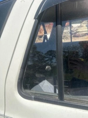 1990 Toyota 4Runner Hilux Rear Right Door Glass 1989-1995 #B488 - image 1 of 4