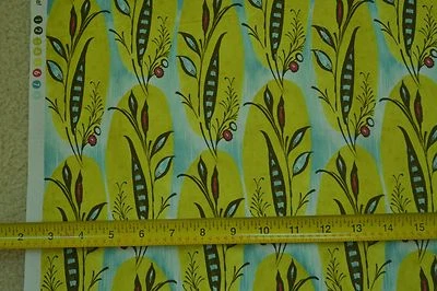 By 1/2 码,44 英寸宽,棕色黄色和蓝色花卉被子棉,罗文/凯曼,M6885 — 第 1/4 张图片