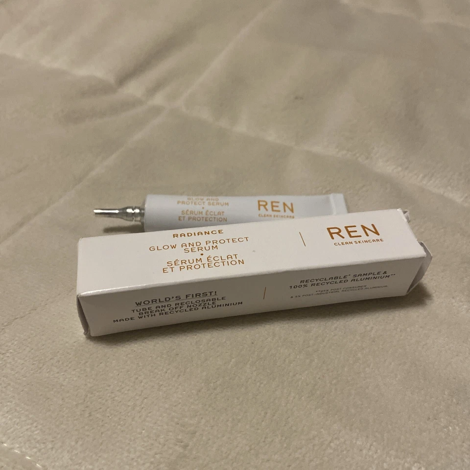 Sérum REN Skincare Glow and Protect 5 ml 0,17 oz amostra tamanho mini novo na caixa - Imagem 1 de 1