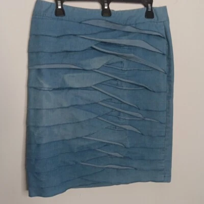 Falda vaquera Larry Levine elástica para mujer talla 10 con volantes delanteros cintura: 32" Foto 1 de 4