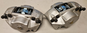 B.NOS brake caliper set for VW T2 71-72 211615107 211615108
