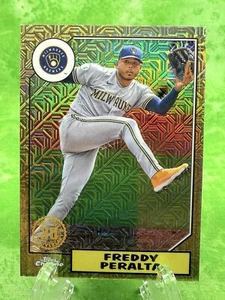 Freddy Peralta - Gold Mojo - 2022 Topps Chrome #T87C2-48 Milwaukee Brewers - Picture 1 of 11