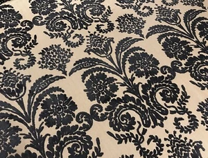 DESIGNERS GUILD NOIR "OMBRIONE" CLASSICALLY INSPIRED ENGLISH CUT VELVET FABRIC - Picture 1 of 3