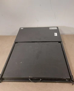 Knurr 17" TFT LCD Monitor Drawer W/8 port kvm untested - Afbeelding 1 van 11