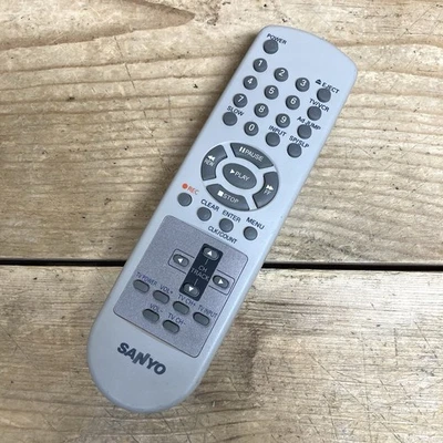 Control remoto Sanyo TV / VCR original OEM HS1-3 HS1-4 probado Foto 1 de 4