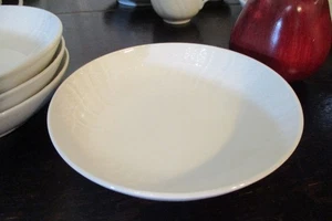 KPM Berlin porcelain Neuosier white 4 dessert bowls - Picture 1 of 4