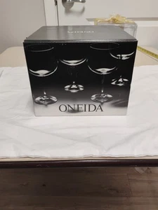 Oneida, Classic Set Of 4 , 22 Oz Burgundy's, In Box - Picture 1 of 14