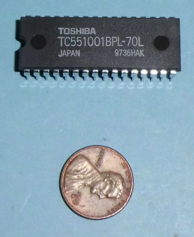 1PCS STATIC RAM TOSHIBA DIP-32 TC551001BPL-70L MEMORY - MADE IN JAPAN - Image 1 of 1