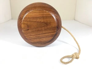 Vintage Holz großes Yo-Yo übergroßes Spielzeug Kinder rustikal Yoyo Kinder Handarbeit geschnitzt - Bild 1 von 7