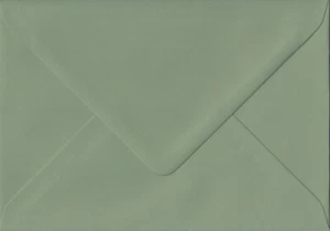 Vintage grün 162 mm x 229 mm gummiert 135 gm C5 (passend für A5) Farbe grüne Umschläge - Bild 1 von 1