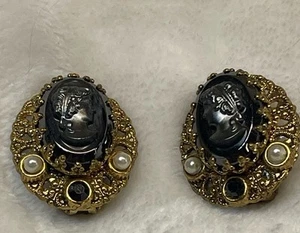 Vtg Gray Mirror Cameo Clip On Earrings West Germany Gold Tone Filigree Oval 1" - Picture 1 of 4