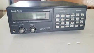 Radio Shack PRO-2032 200 Channel Programmable Scanner - Zdjęcie 1 z 4