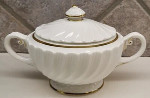 MAYFAIR Royal Worcester England Bone China Vintage Lidded Sugar Bowl - Picture 1 of 10