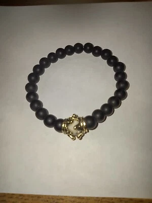 Pulseira elástica branca turquesa fosco 6 mm com miçangas de pedra - Imagem 1 de 4