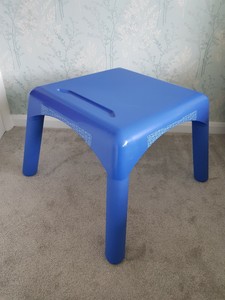 elc childrens table and chairs