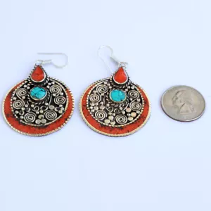 Par de pendientes tradicionales étnicos llamativos de coral natural turquesa - Imagen 1 de 5