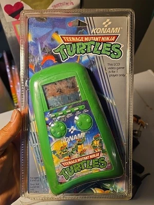 💥Konami Teenage Mutant Ninja Turtles TMNT LCD Handheld Vintage 1989 SEALED!💥 - image 1 of 3